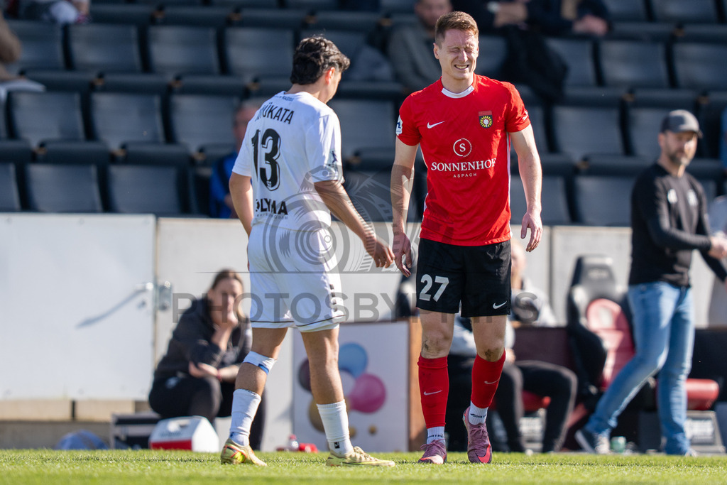 SG Sonnenhof Großaspach vs. KSV Hessen Kassel, Fussball, Regionalliga Südwest, 23. Spieltag, Saison 2025/2026, 07.03.2026 | Loris Maier (SG Sonnenhof Großaspach, #27),SG Sonnenhof Großaspach vs. KSV Hessen Kassel, Fussball, Regionalliga Südwest, 23. Spieltag, Saison 2025/2026, 07.03.2026Foto: photosbyphips/Philip Ziegler