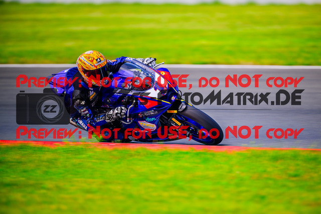 MaZZes_FotoMatrix_240601_6007705_9055 | R7