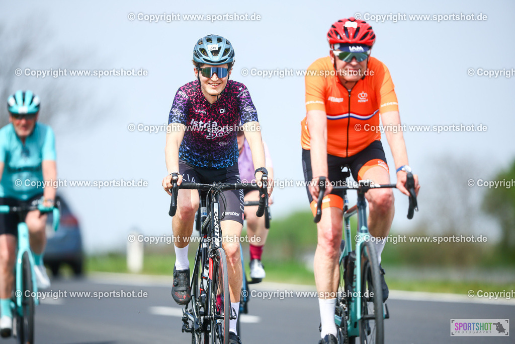 248_TRA57361 | Neusiedlersee Radmarathon 2026@sportshot_your_pictrs #yourpictures#roadtowm2029 #nrm #neusiedlerseeradmarathon #neusiedlersee #neusiedlerseetourismus #burgenland #mörbisch #nrm26 #burgenlandtourismus #voglundco #poweredbyburgenlandtourismus #radsport #rad #marathon #ucigranfondo #visitburgenland #ucigranfondoworldseries