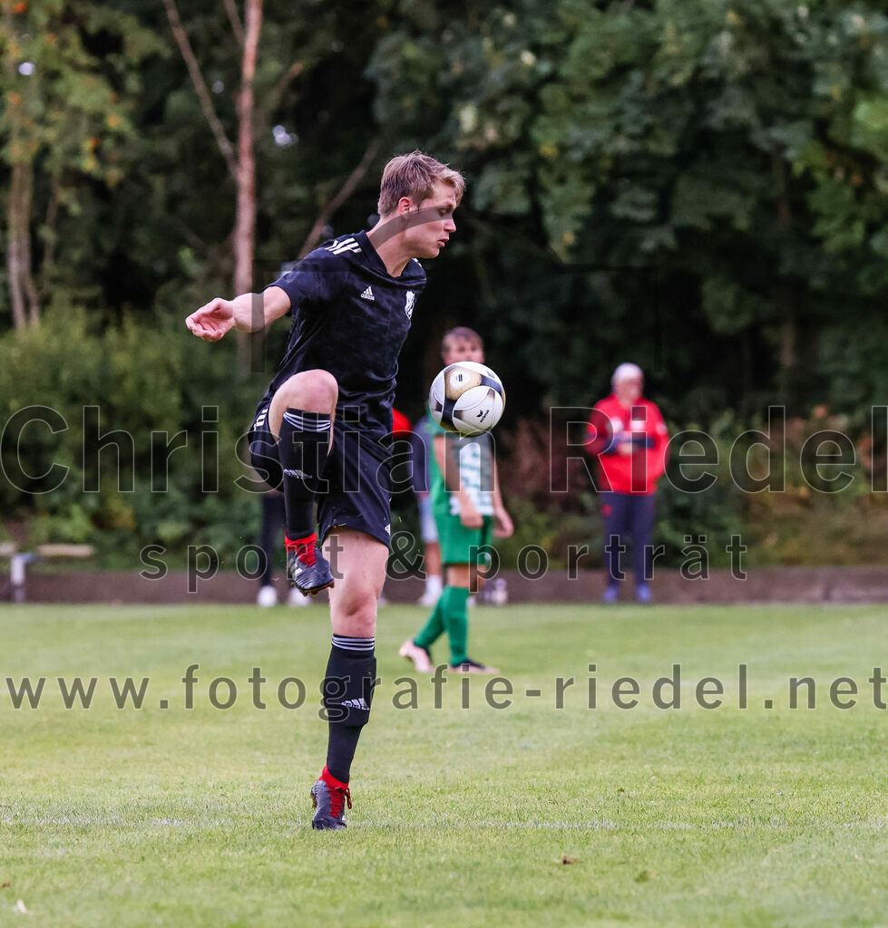 2023-07-25_024_SpVgg_Neuching_gegen_FC_Finsing | Neuching, Deutschland, 25.07.2023:
Fußball, A-Klasse 2023 / 2024, Toto Pokal, SpVgg Neuching gegen FC Finsing, Endergebnis: 2:4

Josef Weber (FC Finsing, #3)

Foto: Christian Riedel / fotografie-riedel.net