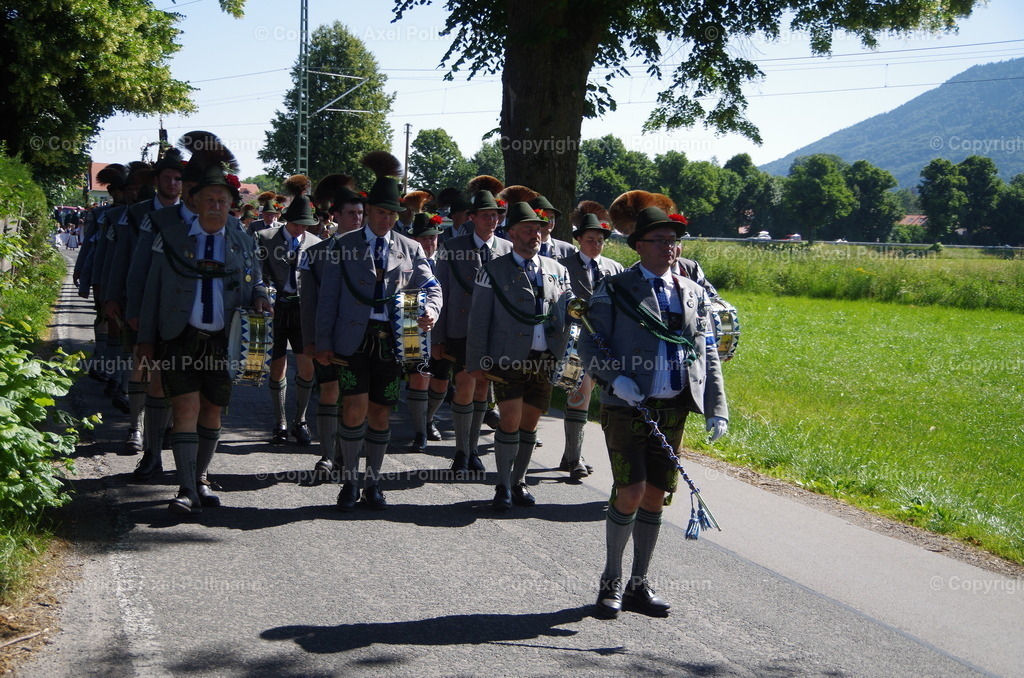 IMGP5898 | fotografiert von Axel PollmannLeonhardi Wallfahrt Benediktbeuern und Murnau, Fronleichnam, Fasching, Landschaft im Loisachtal und Benediktbeuern  - Realisiert mit Pictrs.com