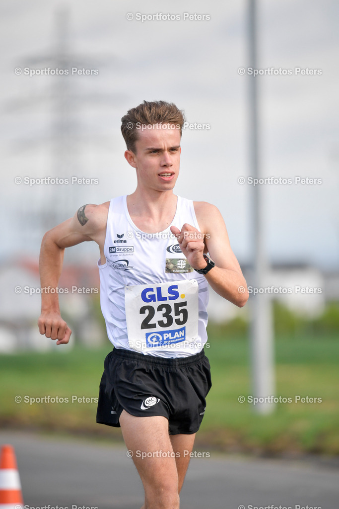 _KP18043_1 | 13.04.2025, xkaix, Leichtathletik Deutsche Meisterschaft 2025, Straßengehen v.l. Frederick Weigel (OSC Potsdam e.V.) - Realisiert mit Pictrs.com