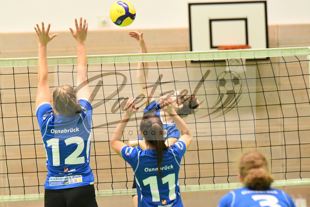 20200208_VCOASC_0046 | Volleyball, Frauen:   waehrend des Spiels der Regionalliga NordWest zwischen VC Osnabrueck und ASC 46 Goettingen in der Schlosswall-Halle am 08.02.2020 in Osnabrueck, Deutschland. - Realisiert mit Pictrs.com