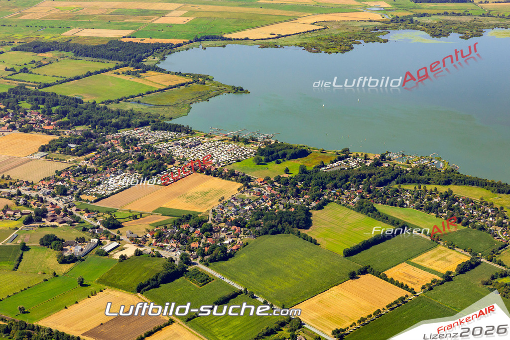 Aktuelles Luftbild von Sandbrink Hüde - Die Luftaufnahme wurde 2022 mittels UL-Flugzeug erstellt ( keine Drohne ) - hochauflösende Kamera-Systeme von  Canon -Beste Qualität - Für grossformatige Ausdrucke geeignet. Die Geschenkidee !