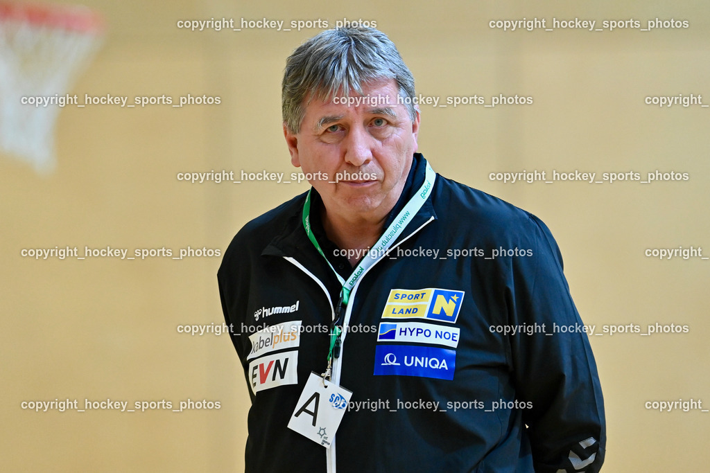 SC Ferlach Damen vs. Hypo Niederösterreich 30.4.2023 | Headcoach Hypo Niederösterreich KOVACS Ferenc