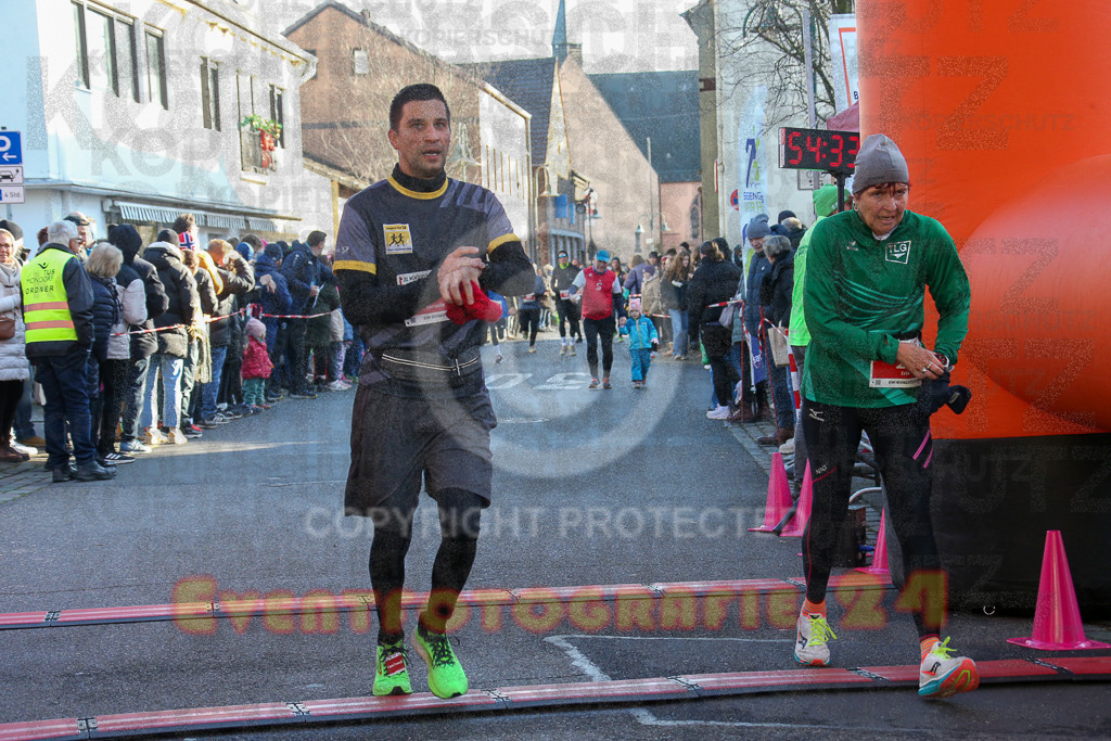 241201_1230_EX1_2435 | Sportfotografie im Rhein-Sieg Kreis, Köln, Bonn, NRW, Rheinland Pfalz, Hessen, etc. Unser Tätigkeitsfeld umfasst den Laufsport vom Volkslauf über den Marathon, Duathlon, Triathon bis zum Ultralauf wie Kölnpfad Ultra oder Schindertrail.