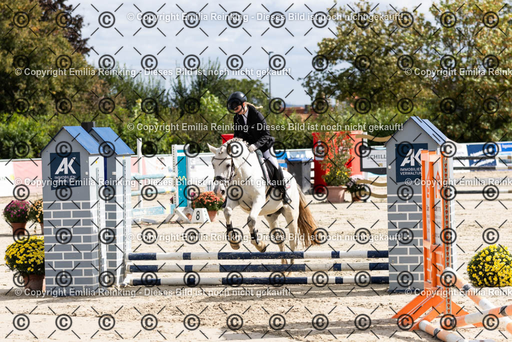 CL5A2093 | Emilia Reinking Fotografie - Realisiert mit Pictrs.com