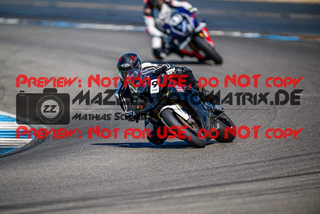 MaZZes_FotoMatrix_240520_6007705_7963 | ROT