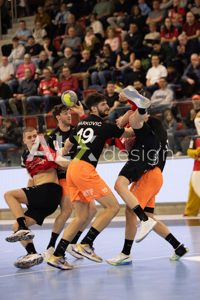 Handballen I Herren I Saison 2025-2026 I Quickline Handball League 2026 | Men I 18. Spieltag I Pfade Winterthur - Kadetten Schaffhausen I 20.12.2025 | 24 Mehdi Ben Romdhane (Pfadi Winterthur) – Rückraum mitte - Realisiert mit Pictrs.com