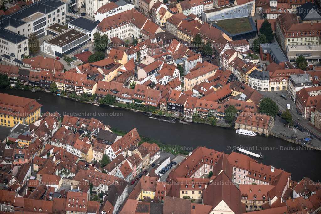 4060178 | Klein Venedig BAMBERG 07.09.2021 Altstadtbereich und Innenstadtzentrum am Flusslauf des Linker Regnitzarm in Bamberg im Bundesland Bayern, Deutschland. // Old Town area and city center on Flusslauf of Linker Regnitzarm in Bamberg in the state Bavaria, Germany. Foto: Gerhard Launer