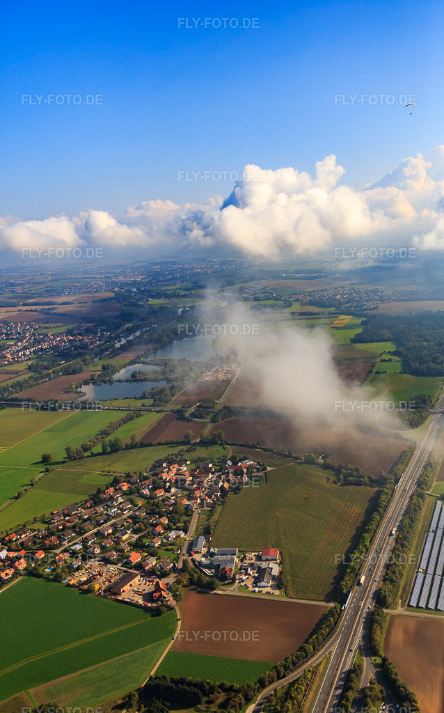 Luftbild: Dorfansicht von Westen an der A70 im Ortsteil Horhausen in Theres im Bundesland Bayern in Deutschland. Foto: IMG_073704.jpg vom 27.09.2014 durch Werner Riehm/FLY-FOTO.de
