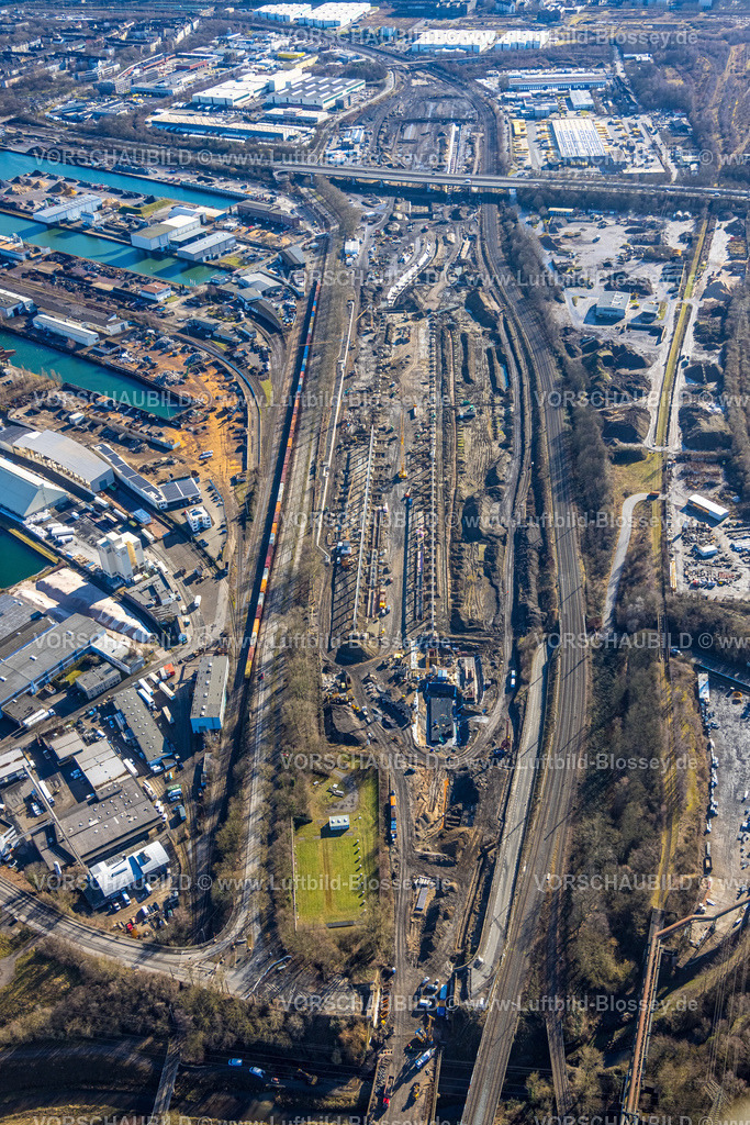 Dortmund260200157 | Luftbild, Gewerbegebiet Baugebiet Union zwischen Heinrich-August-Schulte-Straße und Westfaliastraße am Hafen, ehemaliger Güterbahnhof und Deutsche Bahn AG, Brücke Mallinckrodtstraße, Gelände für geplantes neues ICE-Werk am Dortmunder Hafen, Dorstfelder Brücke, Dortmund, Ruhrgebiet, Nordrhein-Westfalen, Deutschland