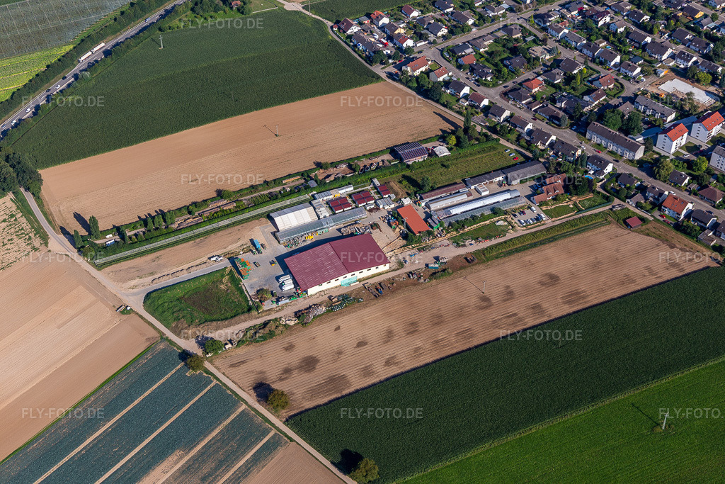Luftbild: Kugelmann Bio-Bauer in Kandel im Bundesland Rheinland-Pfalz in Deutschland. Foto: IMG_128377.jpg vom 12.08.2021 durch Werner Riehm/FLY-FOTO.de