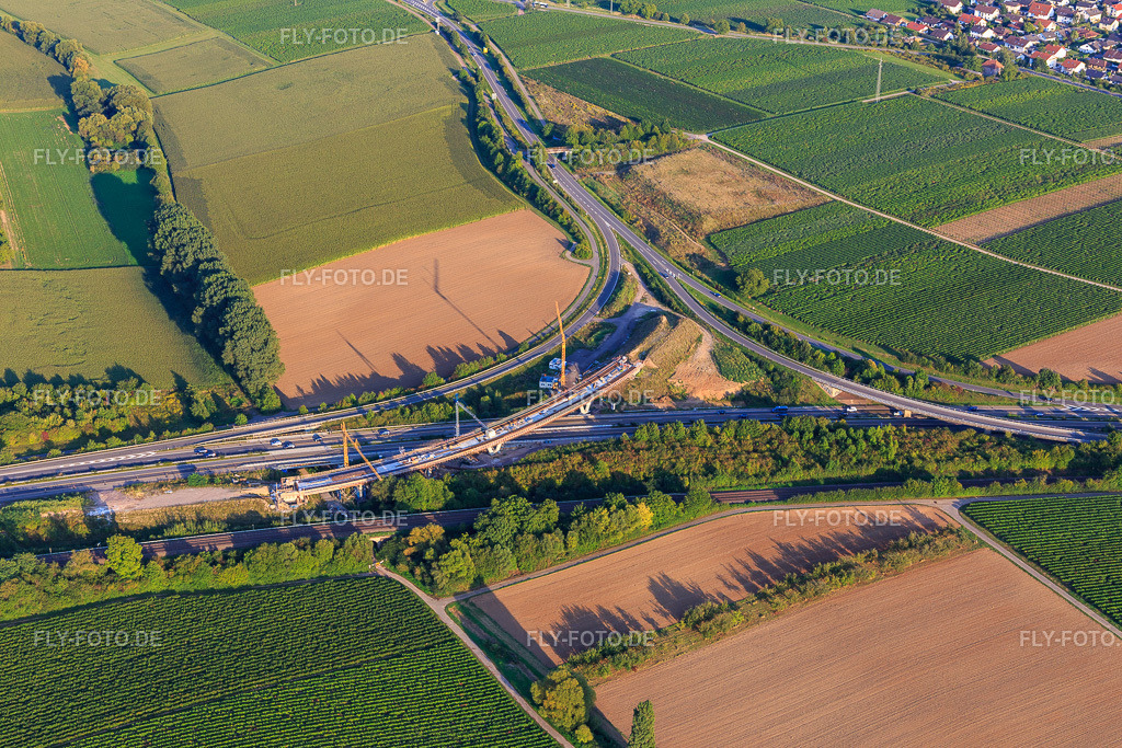 Baustelle für Autobahnausfahrt A65 Bornheim, Landau-Dammheim(B272) | Luftbild: Baustelle für Autobahnausfahrt A65 Bornheim, Landau-Dammheim(B272) im Ortsteil Dammheim in Landau im Bundesland Rheinland-Pfalz in Deutschland. Foto: IMG_103212.jpg vom 03.09.2017 durch Werner Riehm/FLY-FOTO.de - Realisiert mit Pictrs.com