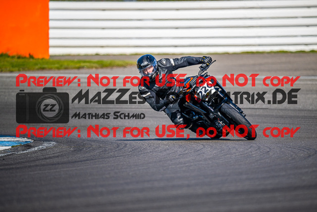 MaZZes_FotoMatrix_230410_4374 | GELB