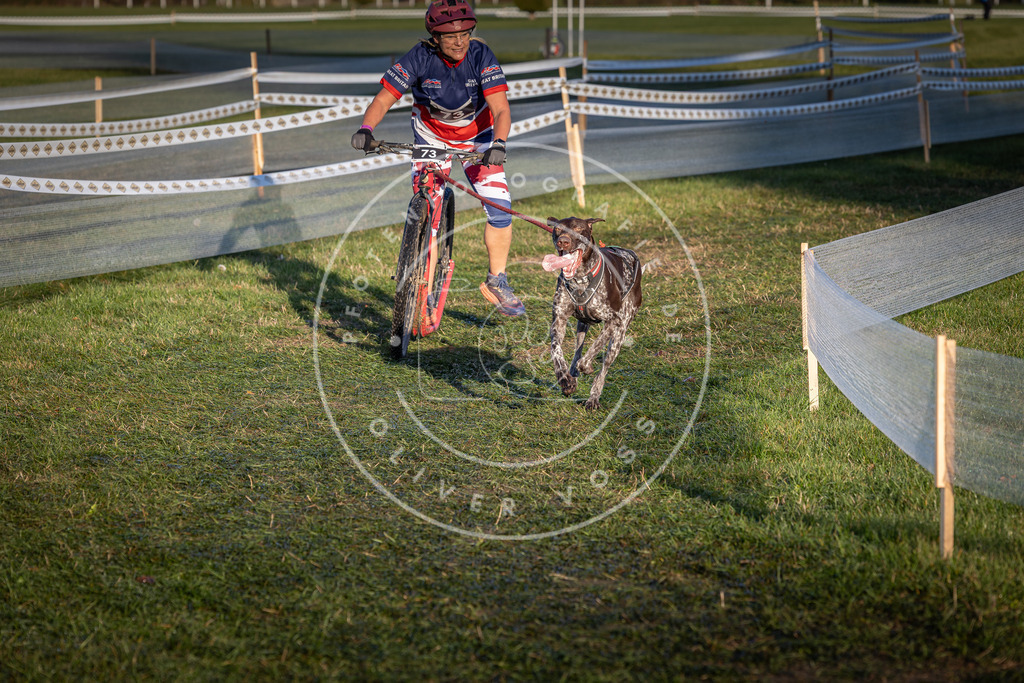 CaniXpix_0L8A3553 | Hundefotografie, Tierfotograf, Pfotenfotografie, Fotoshooting Hund, Hunde Portrait, Hundesport, Hundeportraits, Heideshooting, Hunde, Sportfotograf, Hundefotograf, Turnierhundsport, THS,  - Realisiert mit Pictrs.com