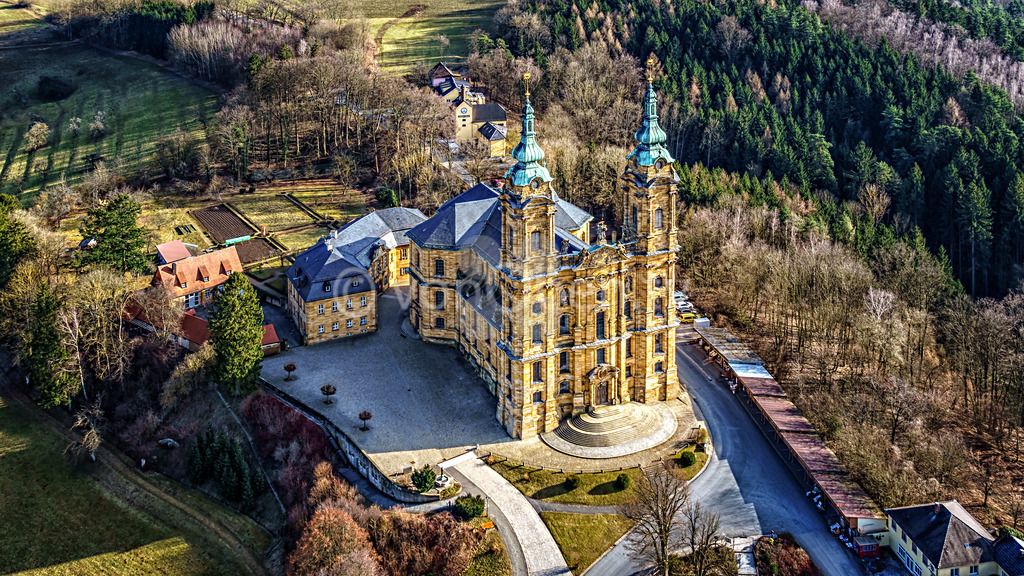 Die Basilika Vierzehnheiligen im Spätherbst | Luftbilder, Drohnenbilder, Oberfranken, Bayern, Kronach, Lichtenfels, Kulmbach, Thüringen, Frankenwald, Thüringerwald - Realisiert mit Pictrs.com
