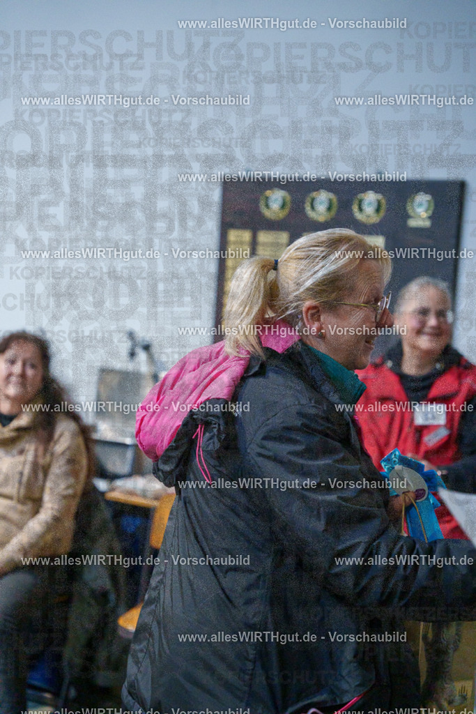 7R501561 | Professionelle Tierfotografie in Mönchengladbach von Daniel Wirth (allesWIRTHgut). Liebevolle & natürliche Bilder von Hunden & Katzen für unvergessliche Erinnerungen.