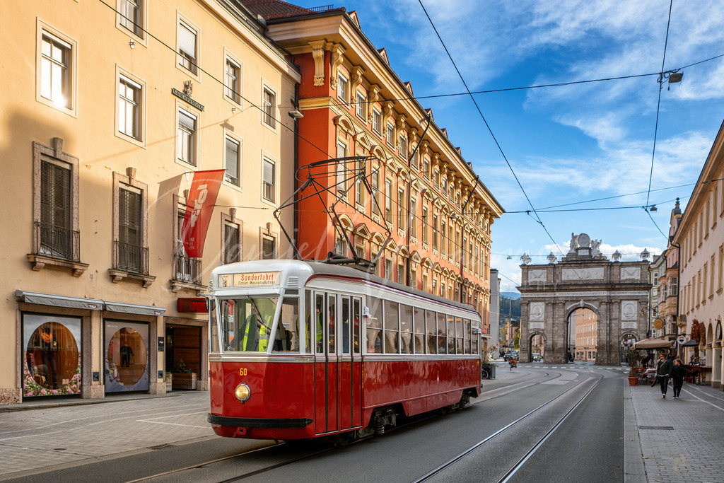 Mailänder | Mailänder vor der Triumphpforte