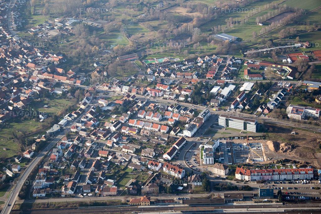 Luftbild: Bahnhofsring im Ortsteil Graben in Graben-Neudorf im Bundesland Baden-Württemberg in Deutschland. Foto: IMG_085357.jpg vom 19.12.2015 durch Werner Riehm/FLY-FOTO.de