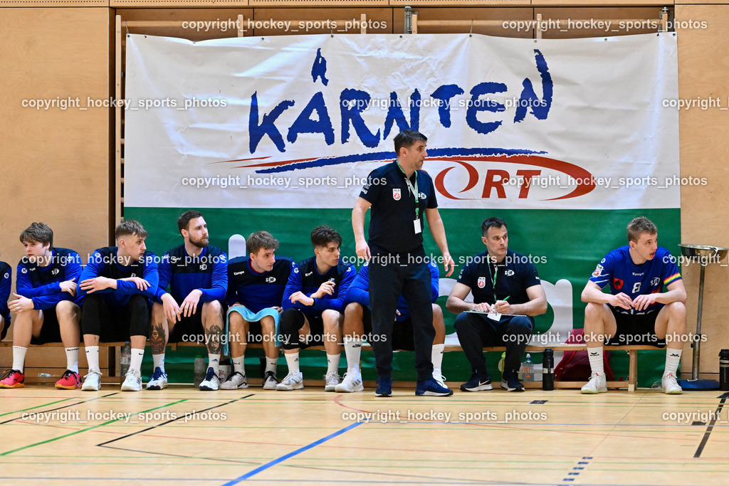 SC Ferlach vs. HSG Bärnbach/Köflach 30.3.2024 | Spielerbank SC Ferlach, Headcoach SC Ferlach BEGUS Robert, SC Ferlach vs. HSG Bärnbach/Köflach 30.3.2024, SC Ferlach vs. HSG Bärnbach/Köflach am 30.03.2024 in Ferlach (Ballspielhalle Ferlach), Austria, (Photo by Bernd Stefan)