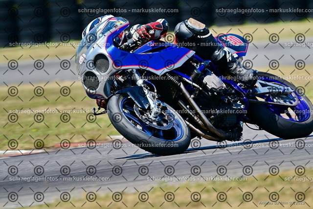 25bc03-1497 | markuskiefer.com - Realisiert mit Pictrs.com