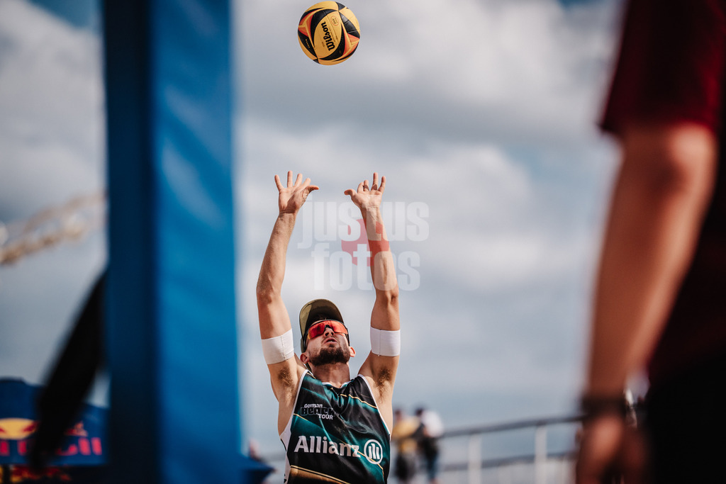 Beachvolleyball | Männer | Deutsche Meisterschaften 2025 Timmendorfer Strand | 04.09.2025 | Zuspiel von Benedikt Sagstetter