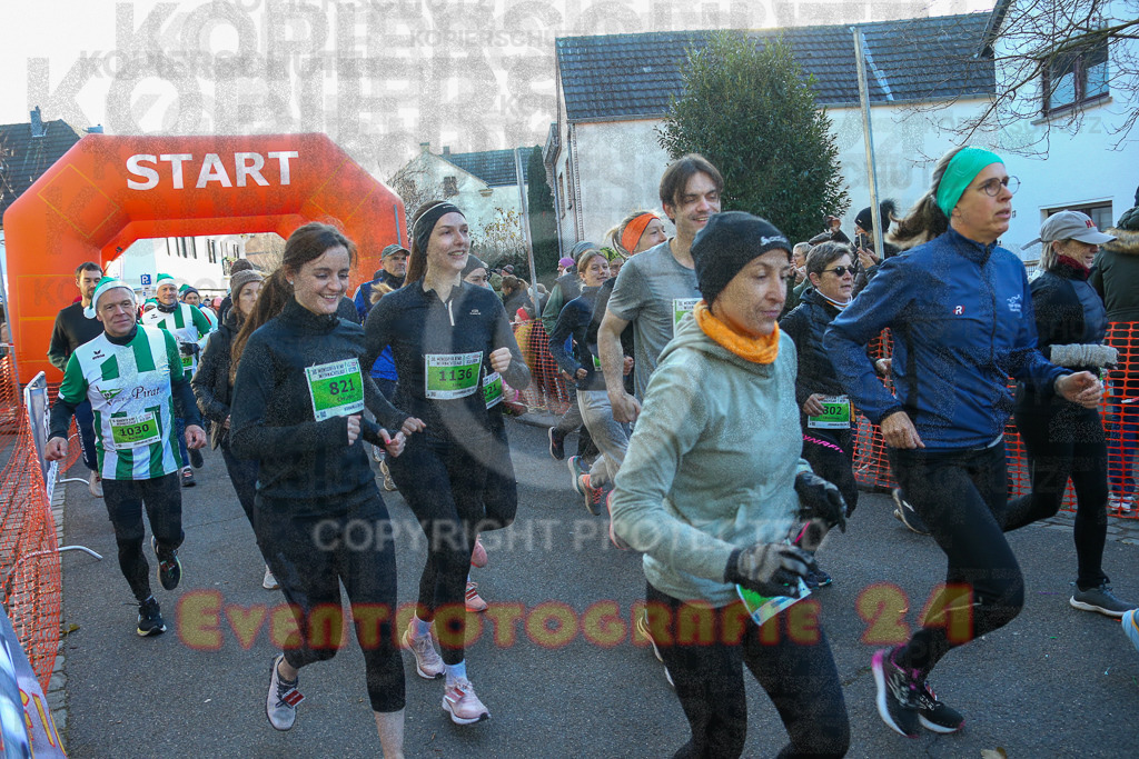 241201_1025_EX1_8150 | Sportfotografie im Rhein-Sieg Kreis, Köln, Bonn, NRW, Rheinland Pfalz, Hessen, etc. Unser Tätigkeitsfeld umfasst den Laufsport vom Volkslauf über den Marathon, Duathlon, Triathon bis zum Ultralauf wie Kölnpfad Ultra oder Schindertrail.