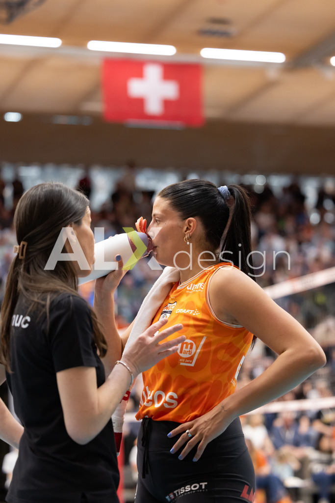 Volleyball I Frauen I Saison 2025-2026 I Volleyball NLA | Women I  Playoffs Finals 1/5 I viteos NUC - VC Kanti Schaffhausen I 06.04.2026 | Hochwertige Sportfotos kaufen & lizenzieren für Medien, Vereine, Agenturen & Sportler:innen. Entdecke professionelle Sportfotografie im Bildshop von Alexander Franzen. - Realisiert mit Pictrs.com
