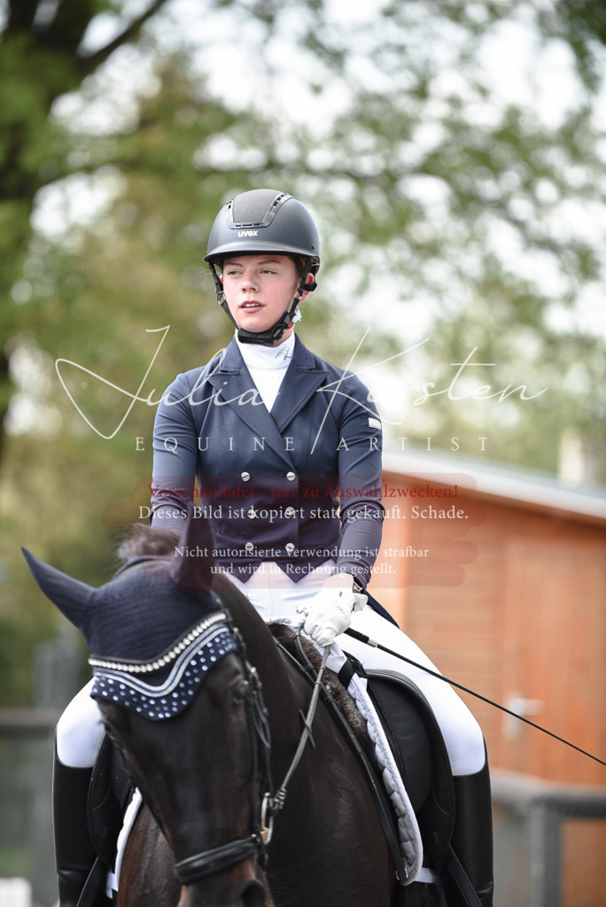 20230513_JK-Röhrsdorf-14-688 | Pferde- und Turnierfotografie in Westsachsen. Pferdeportraits, Auftragszeichnungen und intuitive Kunst.