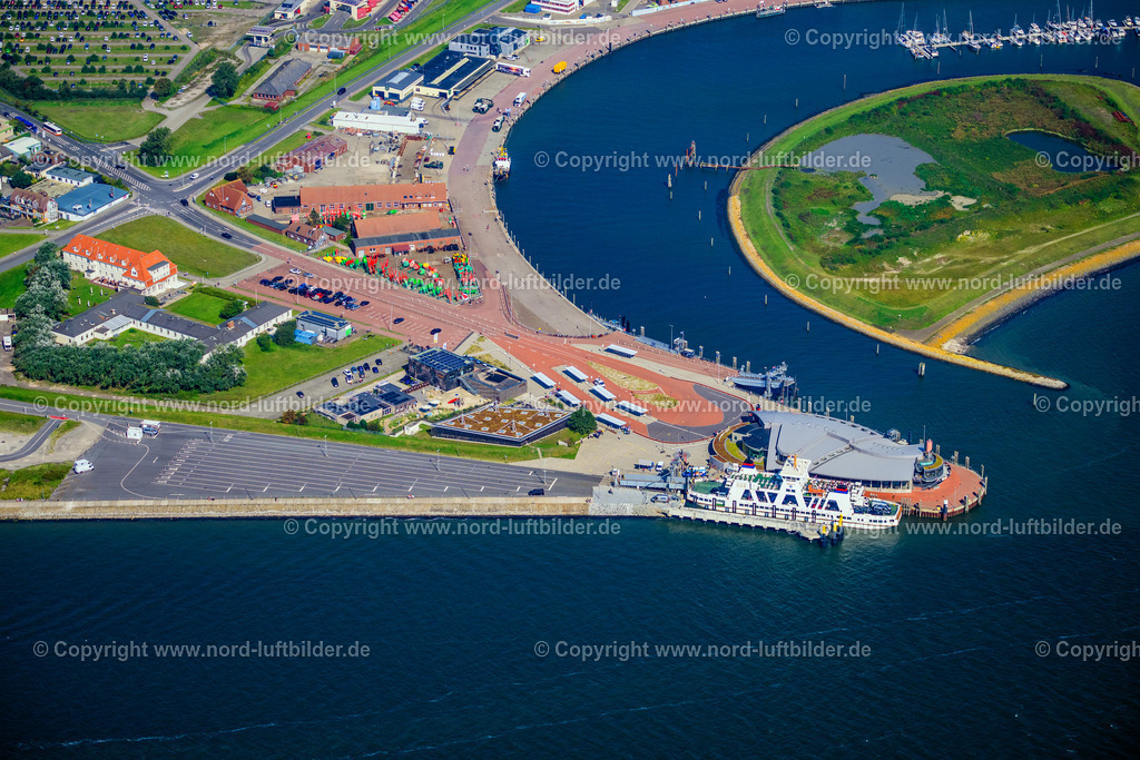 Norderney_Hafen_Frisia_III_Fährschiff_ELS_5727050924 | NORDERNEY 05.09.2024 Fähr- Hafenanlagen an der Meeres- Küste der Nordseeinsel Norderney Mit den Fährschiff Frisia III im Bundesland Niedersachsen, Deutschlan. Weiterführende Informationen bei: Adler-Schiffe GmbH &amp; Co. KG. // Faehr- Hafenanlagen an der Meeres- Kueste der Nordseeinsel Norderney Mit den Faehrschiff Frisia III im Bundesland Niedersachsen, Deutschlan. Further information at: Adler-Schiffe GmbH &amp; Co. KG. Foto: Martin Elsen