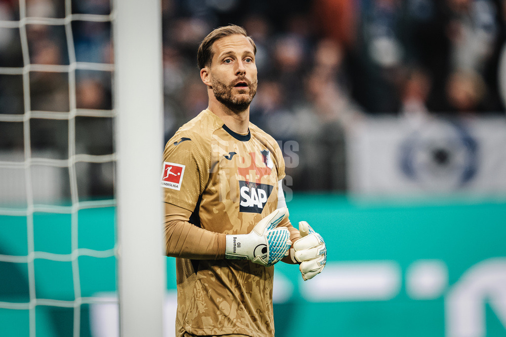 Fußball | Männer | Saison 2025/2026 | 1. Fußball-Bundesliga | 31. Spieltag | Hamburger SV vs. TSG Hoffenheim | 25.04.2026 | Oliver Baumann (#1, TSG Hoffenheim)