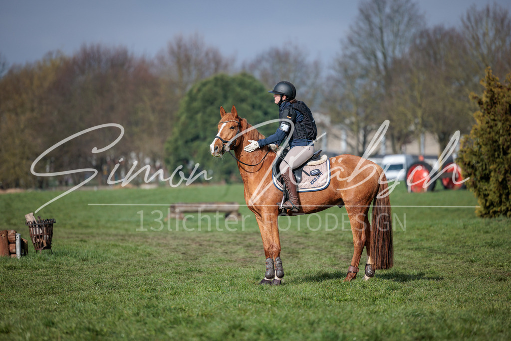 20260329-_3LI3334 | Tierfotografie Pferde, Hunde, Katzen, Haustiere.
Turnierfotografie Reitturniere, Reiten, Springreiten, Dressur in Hanau, dem Main-Kinzig-Kreis und dem Rhein-Main- Gebiet um Frankfurt