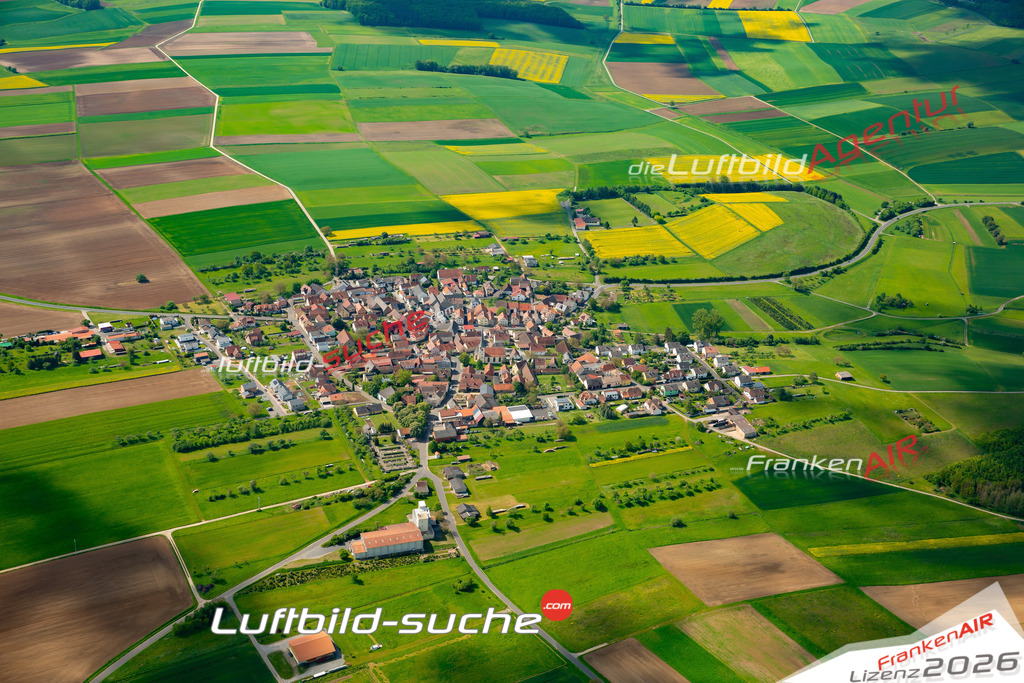 Das Luftbild zeigt : Altbessingen Arnstein - Die Luftaufnahme wurde 2024 vom UL-Flugzeug aus erstellt ( keine Drohne ) - Hochauflösende Luftaufnahme - Für grossformatige Ausdrucke geeignet. Die Geschenkidee !Mit Lizenz und Bildrechte bestellbar