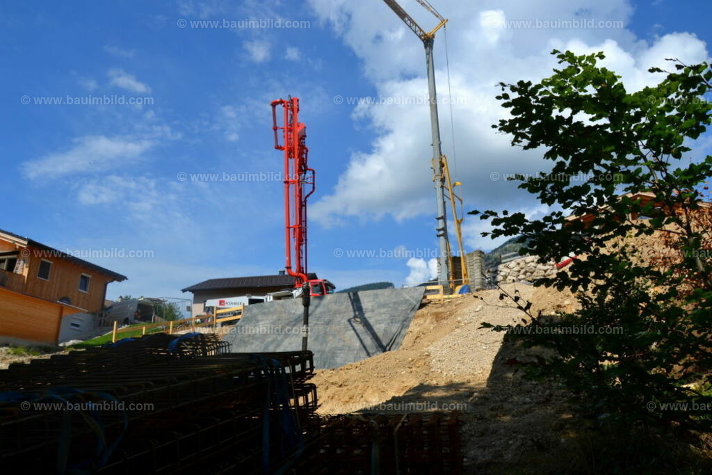 bib-lg04-betonarbeiten-0010 | Nach LV-Leistungsgruppen sortierte Detailfotos über den Bau eines Hauses. Alle Hausbau-Bilder direkt vom Urheber und Autor der Website Haus-Selber-Bauen.com