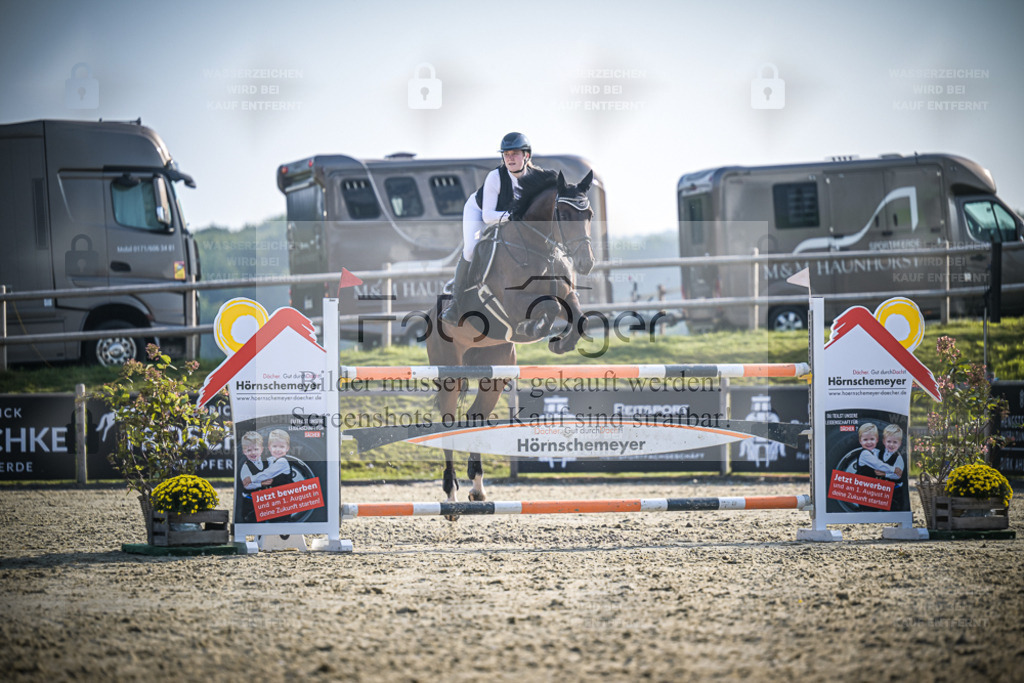 DOS_2104 | Entdecke hochwertige Reitturnierfotos von Foto Oger. Professionell, emotional und authentisch – jetzt Lieblingsmomente im Shop bestellen. - Realisiert mit Pictrs.com