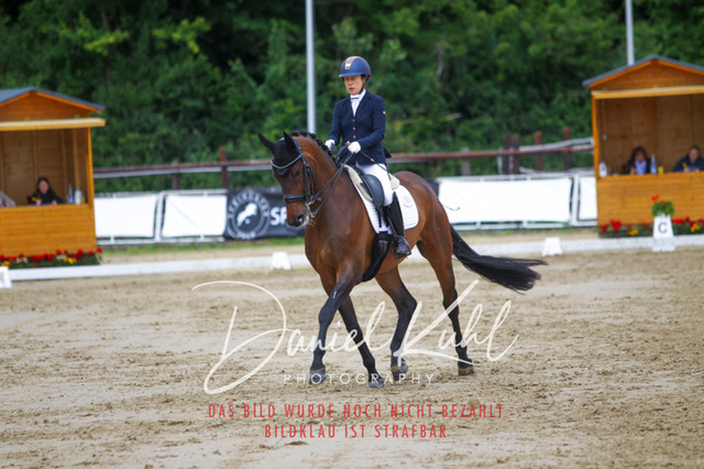 DKP47589 | Turniersportfotografie; Pferdefotografie; Dressurfotografie