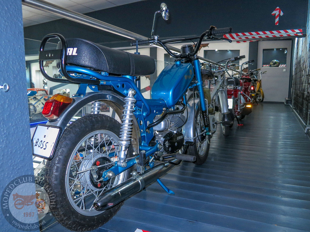 MopedmuseumNeumühl_151023_070 | Bildergalerie von Sport-Ereignissen aber auch von weiteren spannenden Dingen - nicht nur vom Niederrhein. In Anlehnung an den bekannten Spruch von Hanns Dieter Hüsch heißt das Motto: "Niederrhein ist überall".  - Realisiert mit Pictrs.com