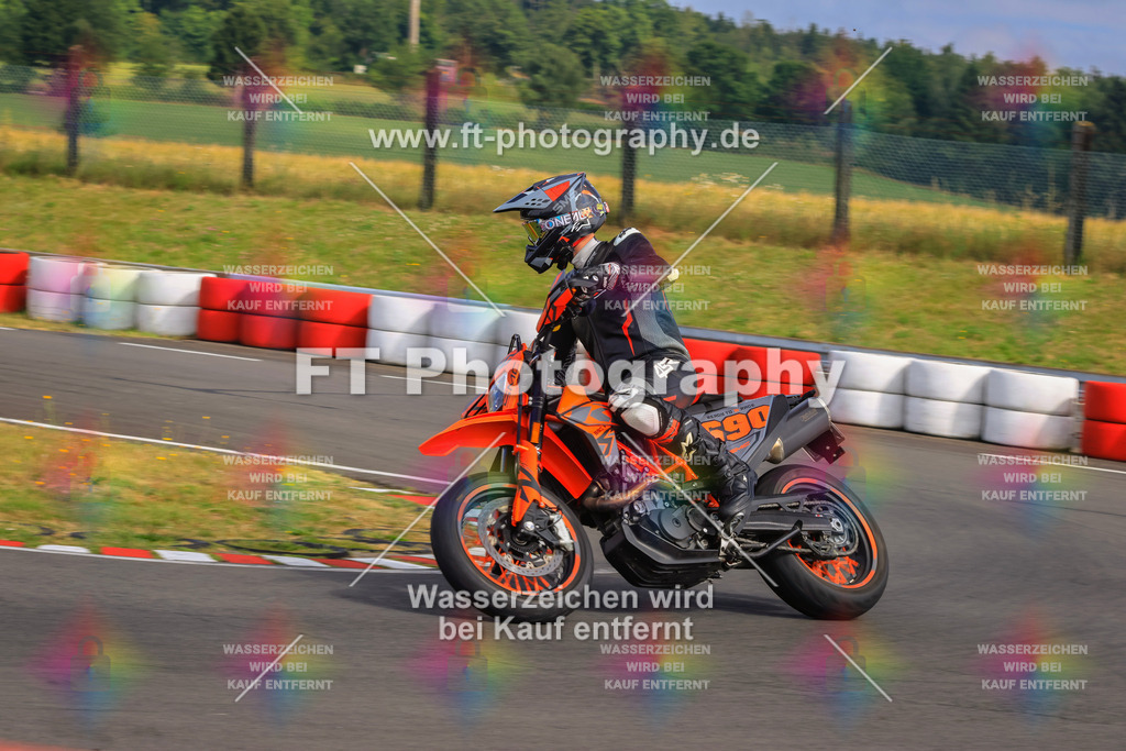 _DSK2130 | Hier findet Ihr Bilder von Touristenfahrten auf der Nürburgring Nordschleife oder von anderen Veranstaltungen die ich besucht habe. Viel Spass beim Durch Schauen 