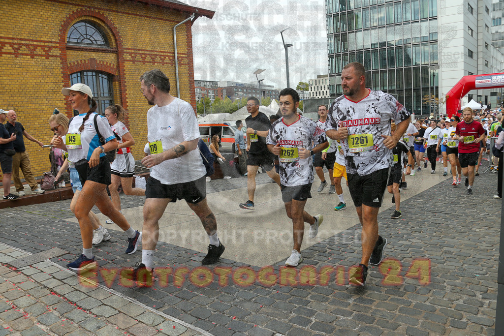 250920_1301_EX1_3873 | Sportfotografie im Rhein-Sieg Kreis, Köln, Bonn, NRW, Rheinland Pfalz, Hessen, etc. Unser Tätigkeitsfeld umfasst den Laufsport vom Volkslauf über den Marathon, Duathlon, Triathon bis zum Ultralauf wie Kölnpfad Ultra oder Schindertrail.