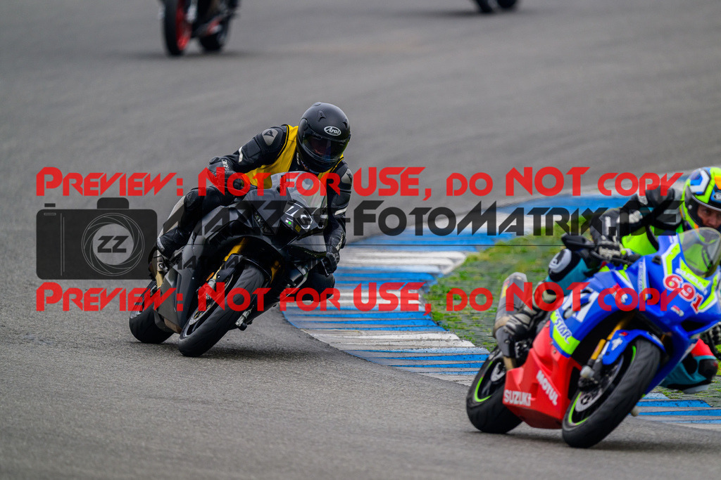 MaZZes_FotoMatrix_240521_6007705_2309 | GELB