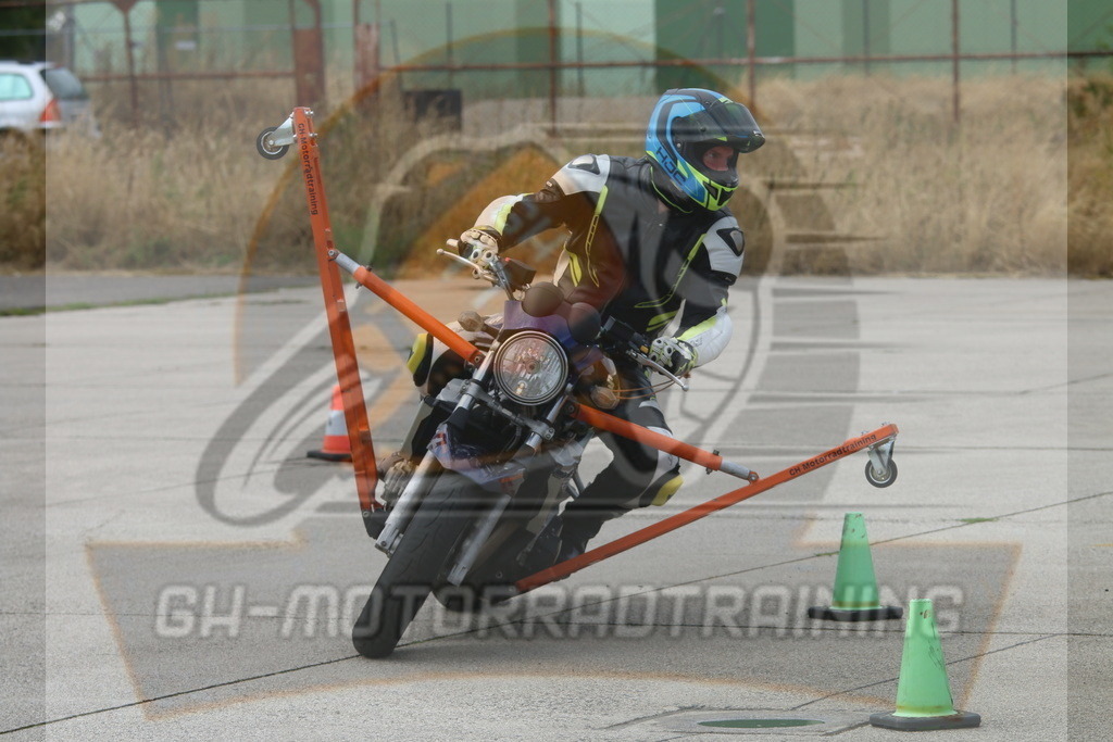 IMG_3512 | gh-motorradtraining-foto.de - Realisiert mit Pictrs.com