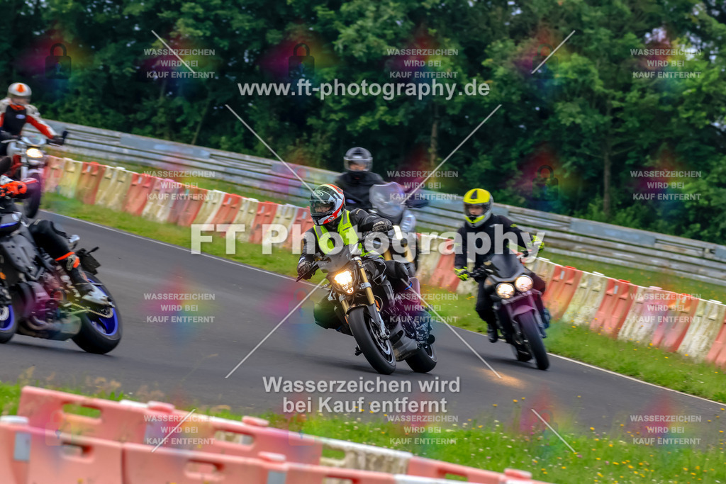 VBK-6565 | Hier findet Ihr Bilder von Touristenfahrten auf der Nürburgring Nordschleife oder von anderen Veranstaltungen die ich besucht habe. Viel Spass beim Durch Schauen 