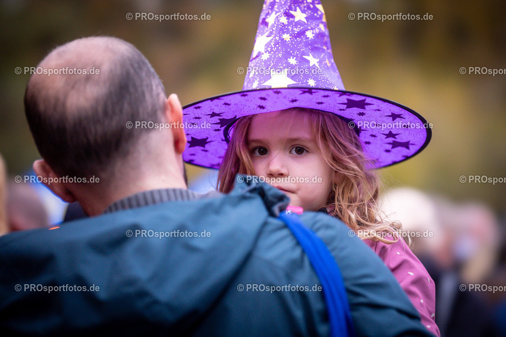 Halloween Run 2025 in Koeln, 31.10.2025 | Impressionen vom Halloween Run 2025 am 31.10.2025 in Koeln (Forstbotanischer Garten Rodenkirchen). Foto: Axel Kohring/Beautiful Sports