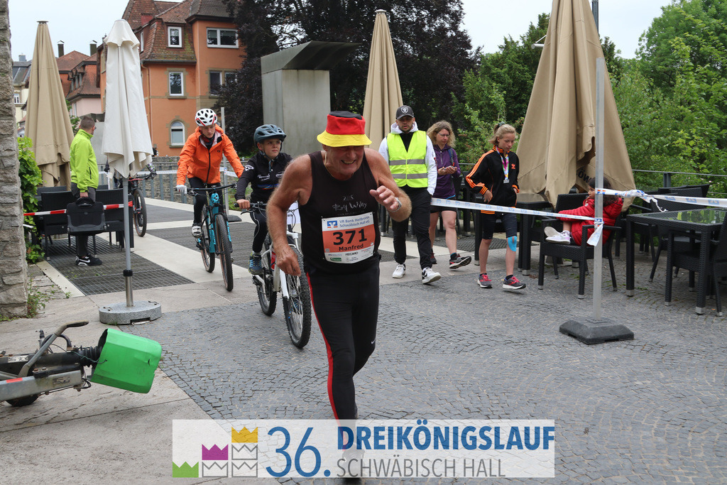 VR Bank Hauptlauf 10km | 3königslauf 2022 VR Bank Hauptlauf - Realisiert mit Pictrs.com