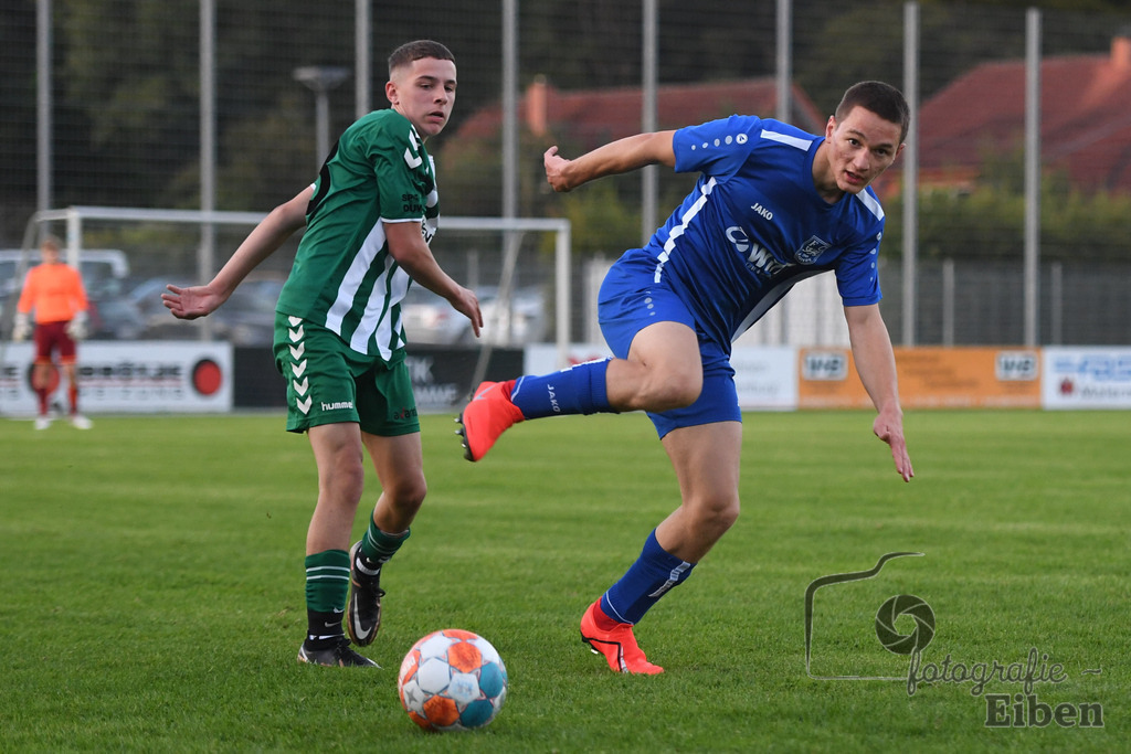 FC Rastede-VFL Oldenburg | A-Jugend Bezirkspokal; FC Rastede (blau)-VFL Oldenburg (grün) am 16.08.2023 in Rastede (Sportanlage Köttersweg), Deutschland, Photo: Philip Eiben 2023 - Realisiert mit Pictrs.com