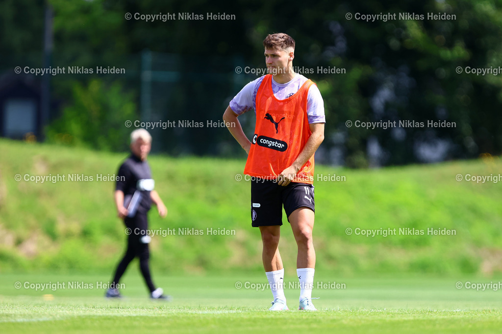 NH_FCStPauli_Training_11072025 | #11 Arkadiusz Pyrka (FC St. Pauli)Fußball I Herren I Training I Saison 2025-2026 I FC St. Pauli I 11.07.2025 I Trainingszentrum FC St. Pauli