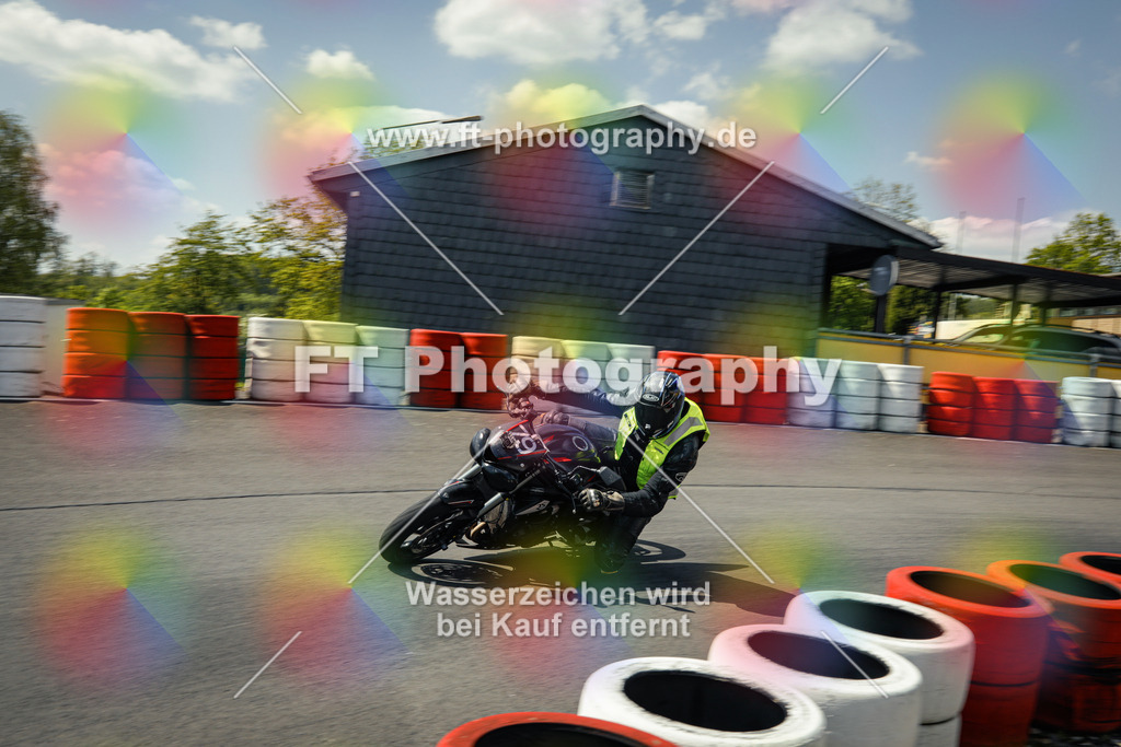 OBK_Mai_Volker_Adam-10901 | Hier findet Ihr Bilder von Touristenfahrten auf der Nürburgring Nordschleife oder von anderen Veranstaltungen die ich besucht habe. Viel Spass beim Durch Schauen 