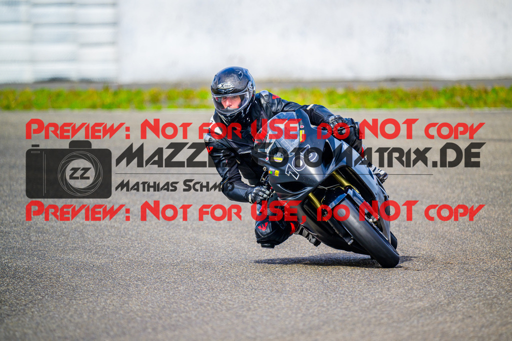 MaZZes_FotoMatrix_240911_6007705_3405 | GELB