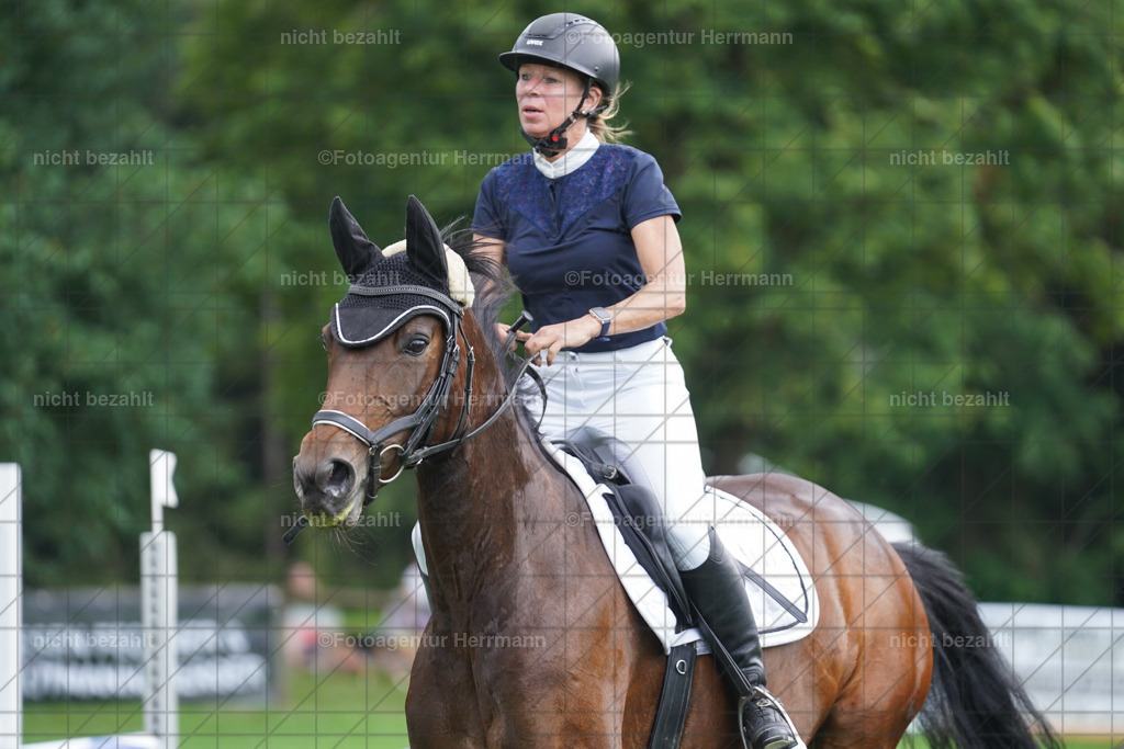 20240706-FAH06388 | Grafing Turnierfotos, Reitverein Ebersberg, Turnierfotografen Bayern, reitsportbilder, Pferdefotograf, reitsportfotograf, Sportbilder, Reitsportfotografie, Fotoagentur Herrmann, Turnierfotograf